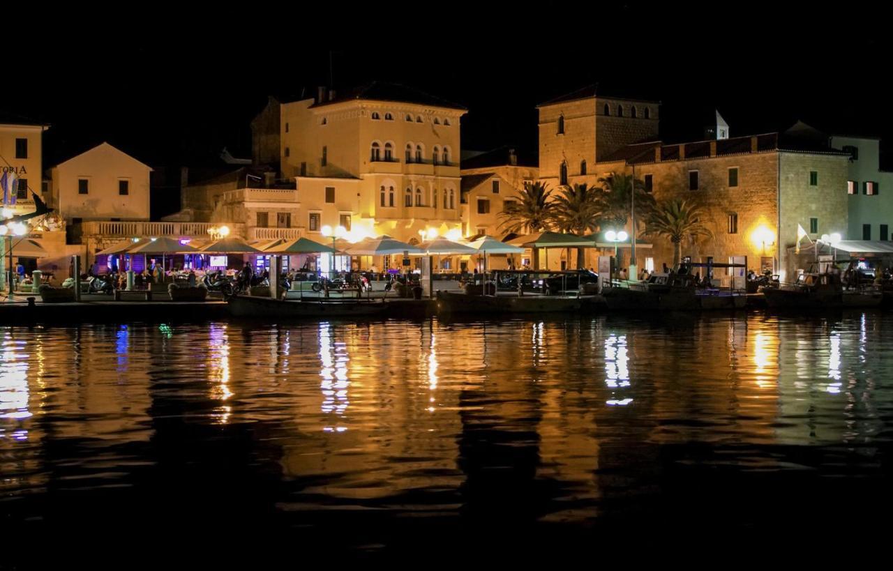 Lux Attic Old Town Rab Daire Rab Town Dış mekan fotoğraf